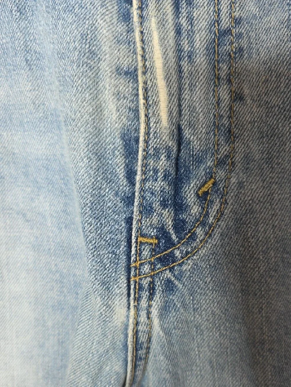 Levi's 505 Regular Straight Light Wash Denim Blue Jeans Mens 32x30 Vintage Vibe